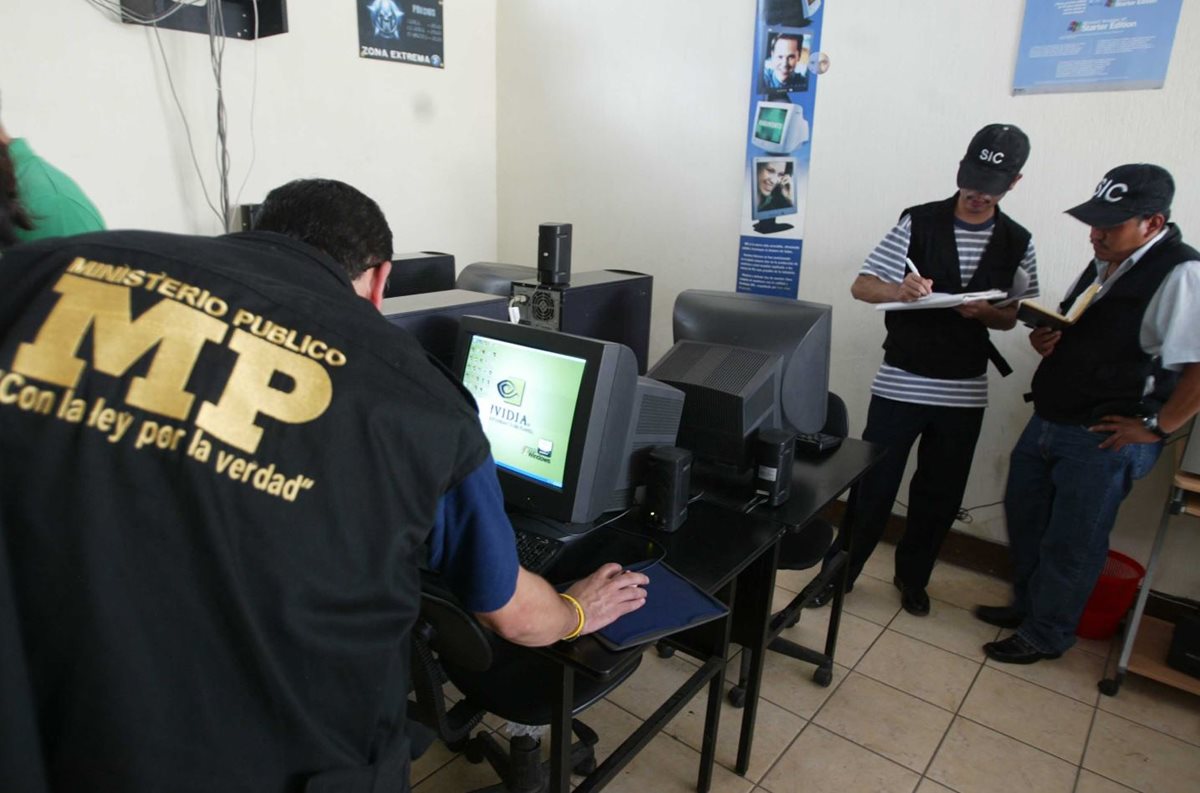 A diferencia de otro países de la región, Guatemala no tiene una medida que resguarde de los ciberdelitos. (Foto Prensa Libre: Hemeroteca PL)