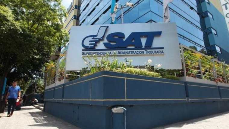 Con este nuevo mecanismo, los contribuyentes podrán ingresar al portal web de la SAT en cualquier momento. (Foto Prensa Libre: Hemeroteca)