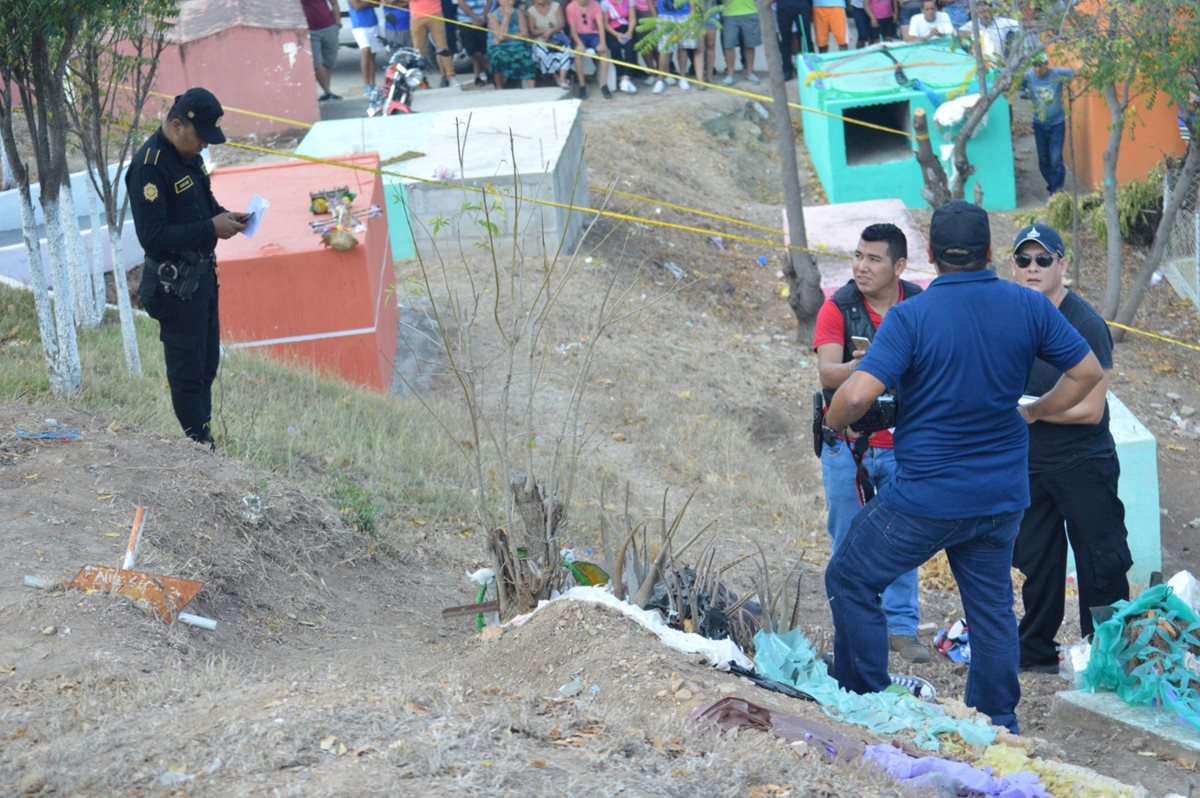 Lugar donde fue hallado el cadáver de la víctima, en Zacapa. (Foto Prensa Libre: Víctor Gómez).