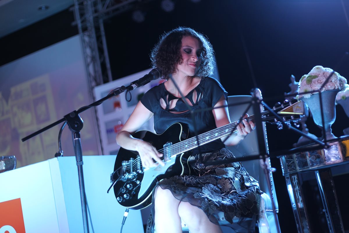 La cantante Guatemalteca Gaby Moreno compite al Grammy anglosajón en la categoría de mejor álbum pop latino. (Foto Prensa Libre: Esbin García)