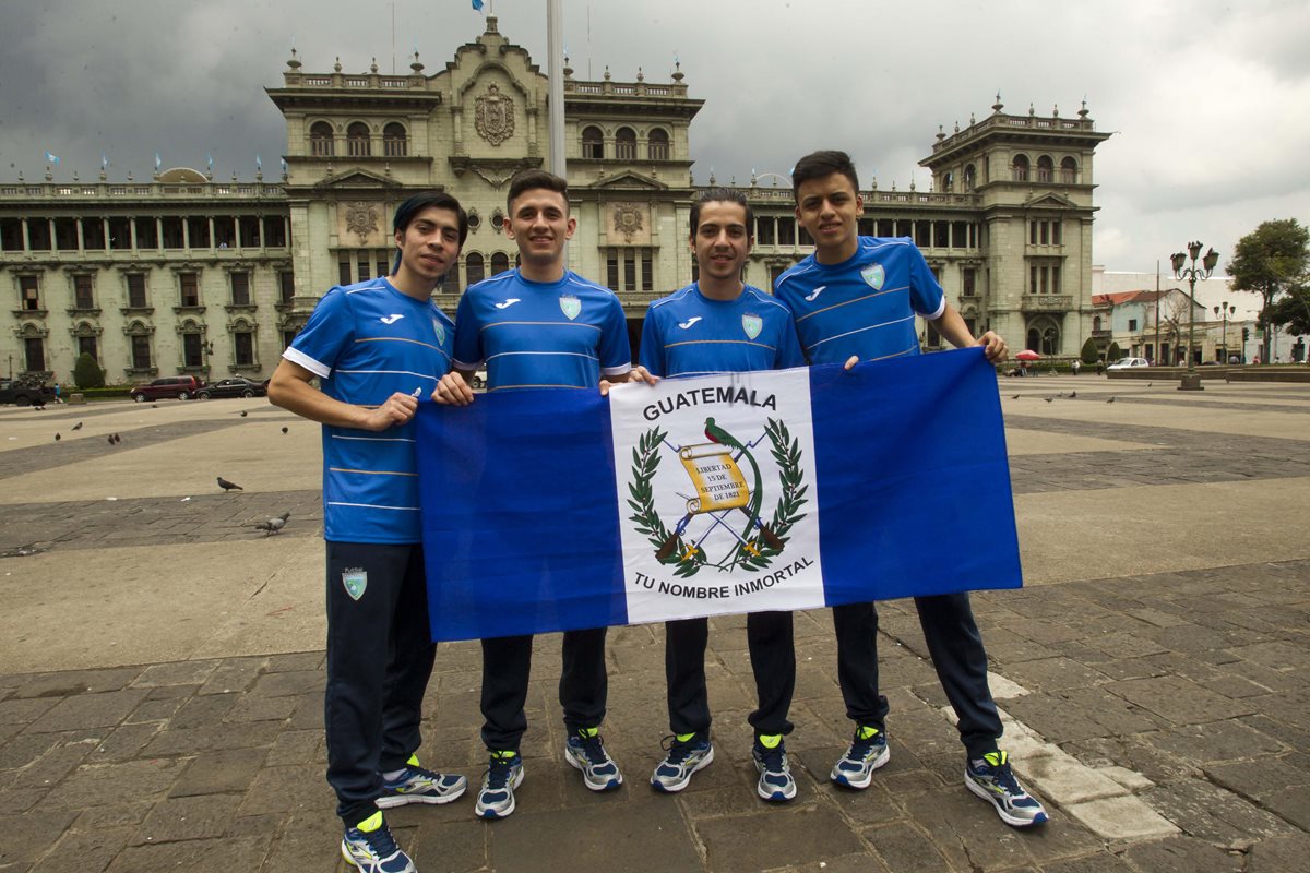 Wanderley Riuz, Jonatan Arévalo, Patrick Ruiz y Roberto Alvarado prometen dar batalla en Colombia 2016.(Foto Prensa Libre: Norvin Mendoza)