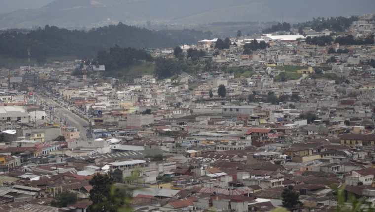 El Plan de Ordenamiento Territorial será suspendido por un mes, acordaron ediles de Quetzaltenango. (Foto Prensa Libre: María José Longo)