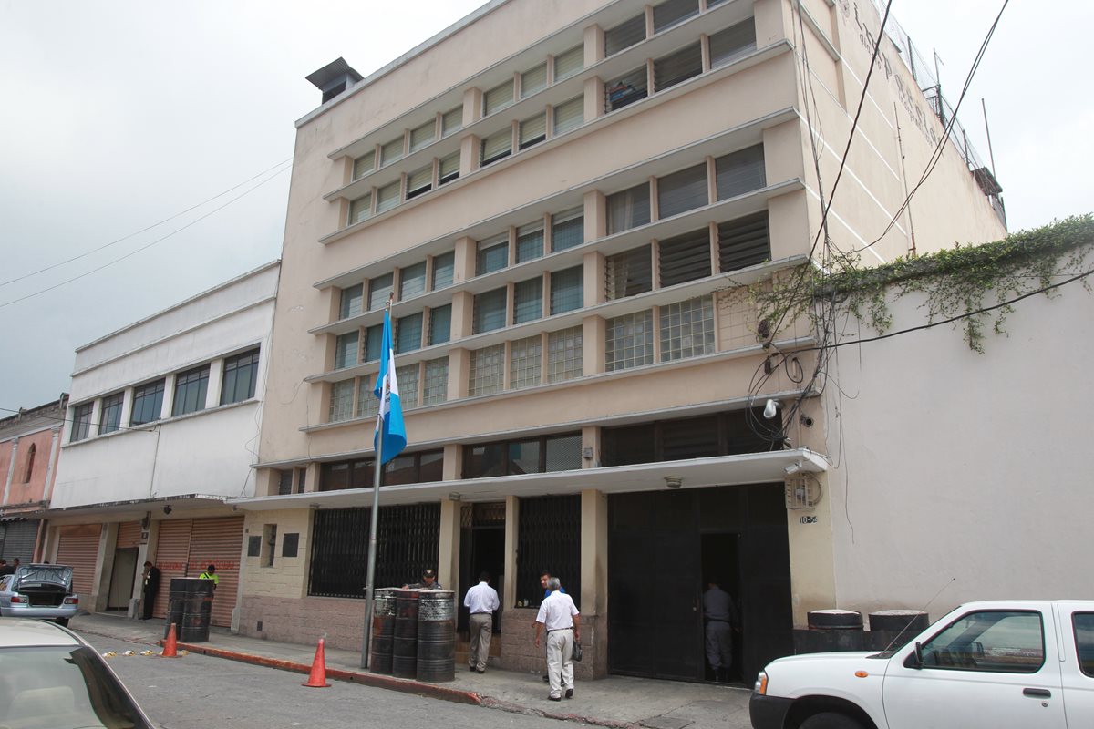 Sede central del Sistema Penitenciario, en la 10a. avenida de la zona 1. (Foto Prensa Libre: Hemeroteca PL)