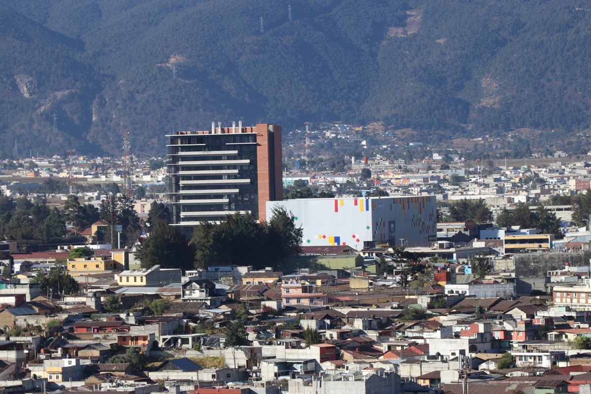 La comuna prevé incremento de construcciones verticales en las zonas 9, 3 y 8. Esta última limita con La Esperanza. (Foto Prensa Libre: María José Longo).