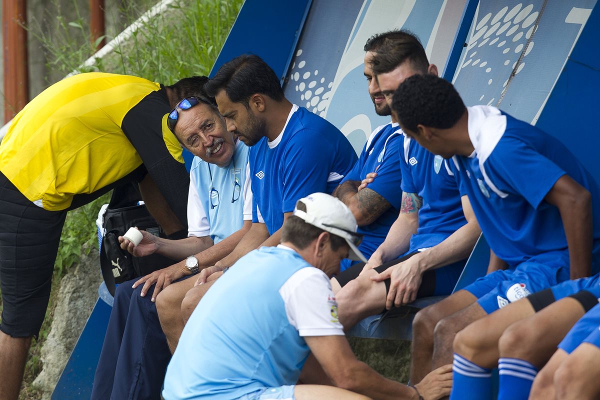 Carlos Ruiz se entrenó por última vez con la Selección, tras el anuncio de su retiro. (Foto Prensa Libre: Norvin Mendoza).