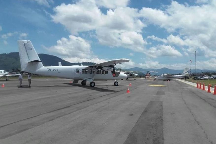 Vista de la pista de aterrizaje del Aeropuerto Los Altos, en Quetzaltenango. (Foto Prensa Libre: Hemeroteca)