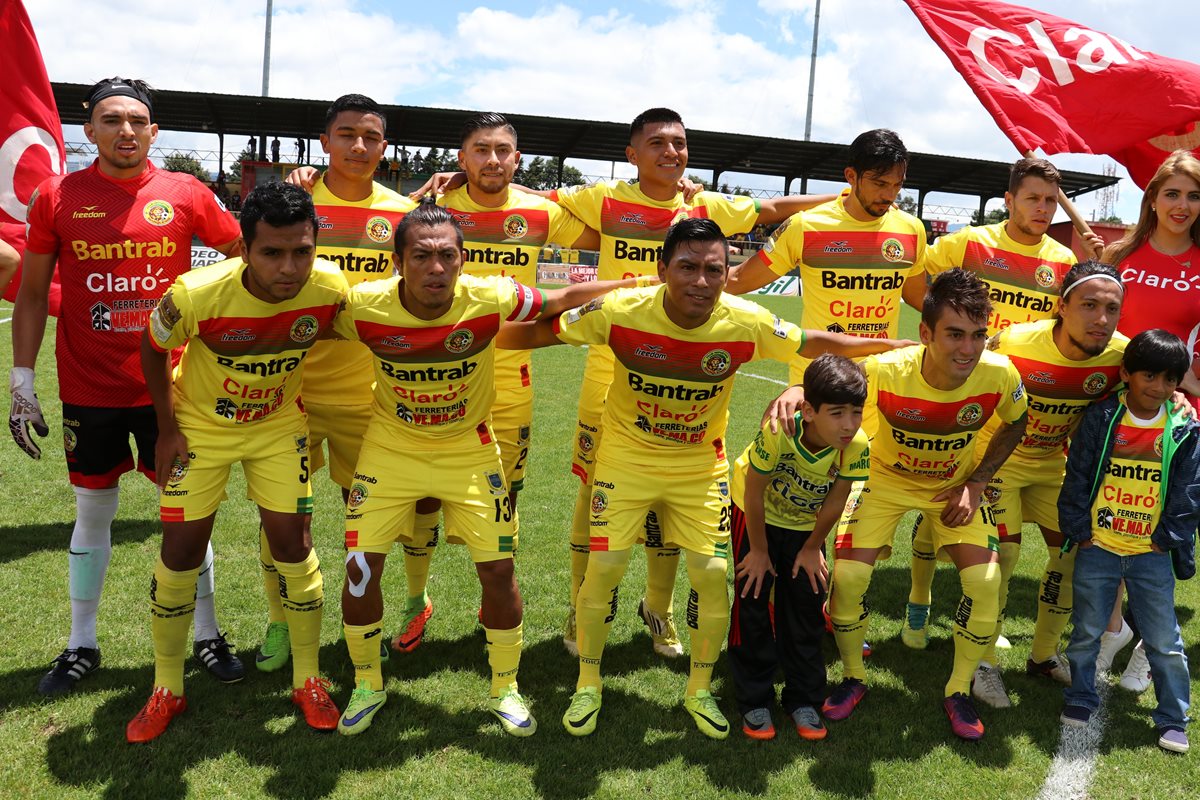 Deportivo Marquense deberá tener una mejor actuación en el torneo Clausura para salvar la categoría. (Foto Prensa Libre: Raúl Juárez)