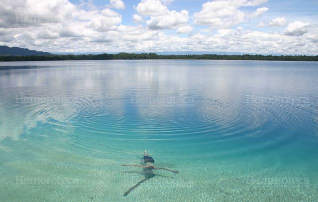Laguna Lachua uno de los humedales de mayor relevancia del país. (Foto Prensa Libre: Hemeroteca PL)