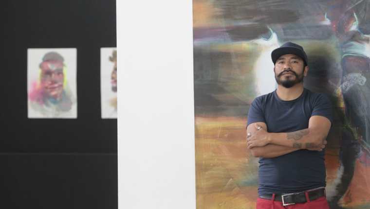 El artista Carlos Pérez nació en Antigua Guatemala y desde hace más de una década que vive en Austria.