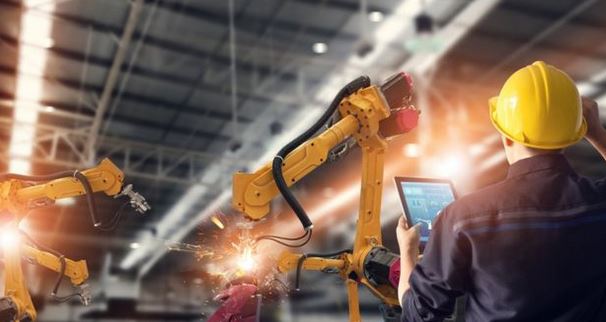 Las máquinas no solo sustituyen, también complementan las tareas humanas. (GETTY IMAGES)