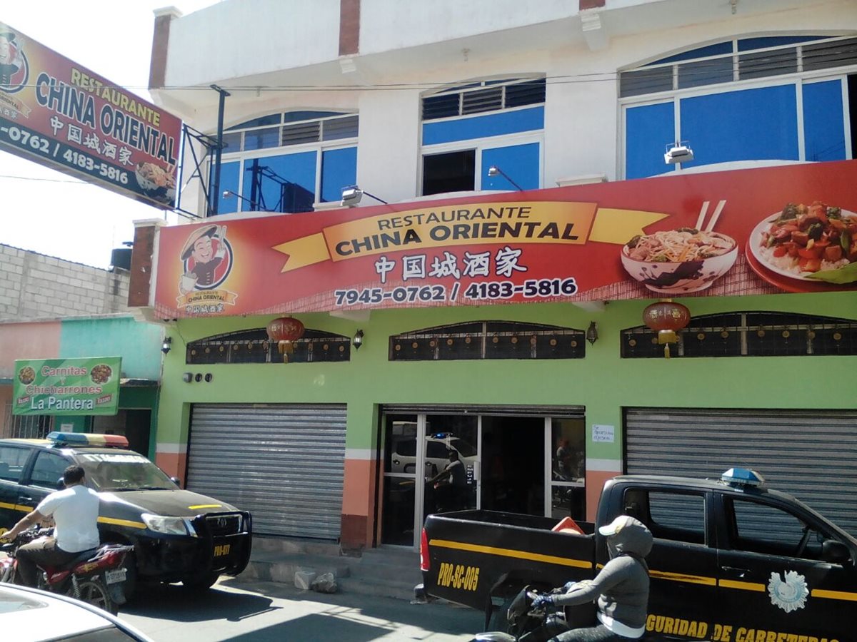 Restaurante en Guastatoya, El Progreso, donde fue hallado el cadáver de un hombre. (Foto Prensa Libre: Héctor Contreras)