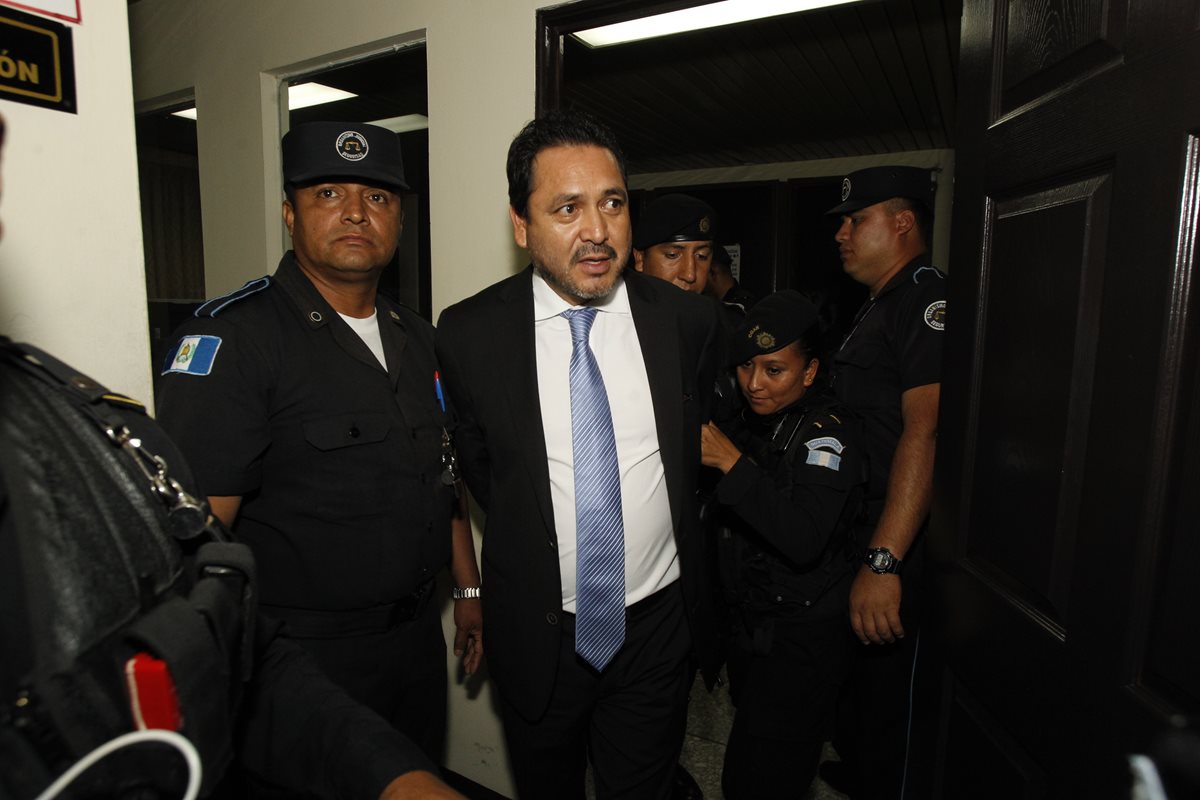 Jueza niega libertad a exdiputado Gudy Rivera