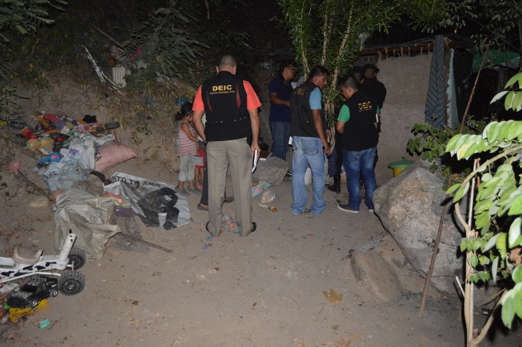 Lugar donde murió baleado Cesar Rolando Morales, en Zacapa. (Foto Prensa Libre: Víctor Gómez).