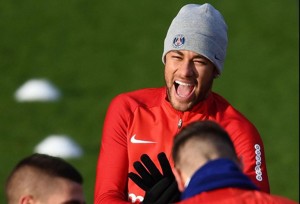 Neymar confesó que espera el sorteo del Mundial con ansias y lo verá con amigos. (Foto Prensa Libre: AFP)
