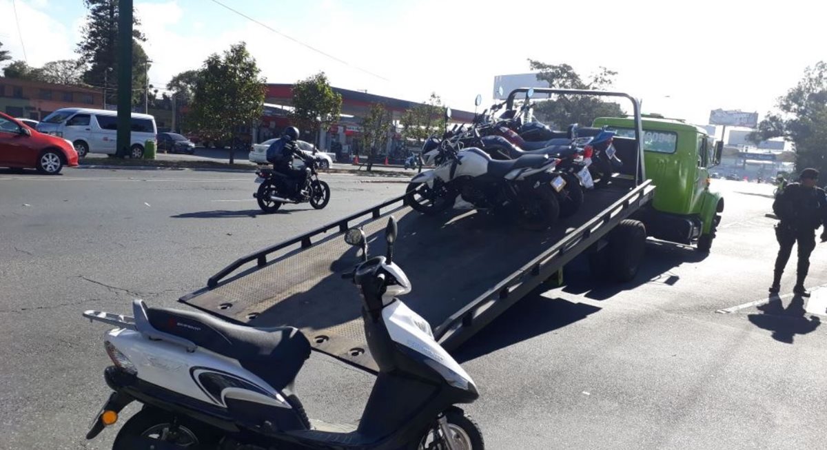 Más de una docena de motos fueron incautadas en operativos. (Foto: PNC)