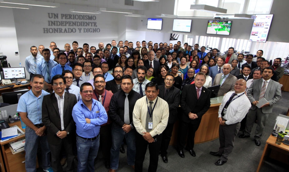 El consejo  de Administración y la Redacción de Prensa Libre nos reunimos para celebrar 65 años y agradecer a los guatemaltecos su preferencia. (Foto Prensa Libre: E. Bercián)
