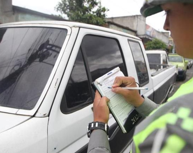 El descuento en las multas de tránsito culmina el 31 de este mes en San José Pinula. (Foto Prensa Libre. Hemeroteca PL).
