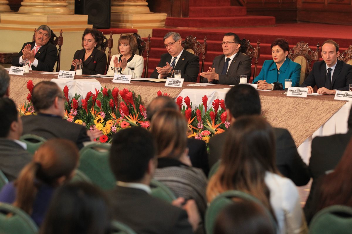 El 8 de noviembre del 2016, en el  Palacio Nacional de la Cultura, fue la última vez que se reunió la Alianza. (Foto Prensa Libre: Esbin Garcia)