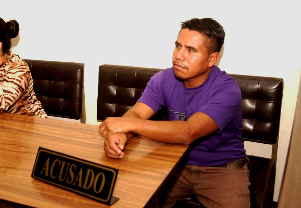 Apolonio Pú Hernández, fue sentenciado a ocho años de prisión inconmutables por haber violado a su sobrina. (Foto Prensa Libre: Óscar Figueroa)
