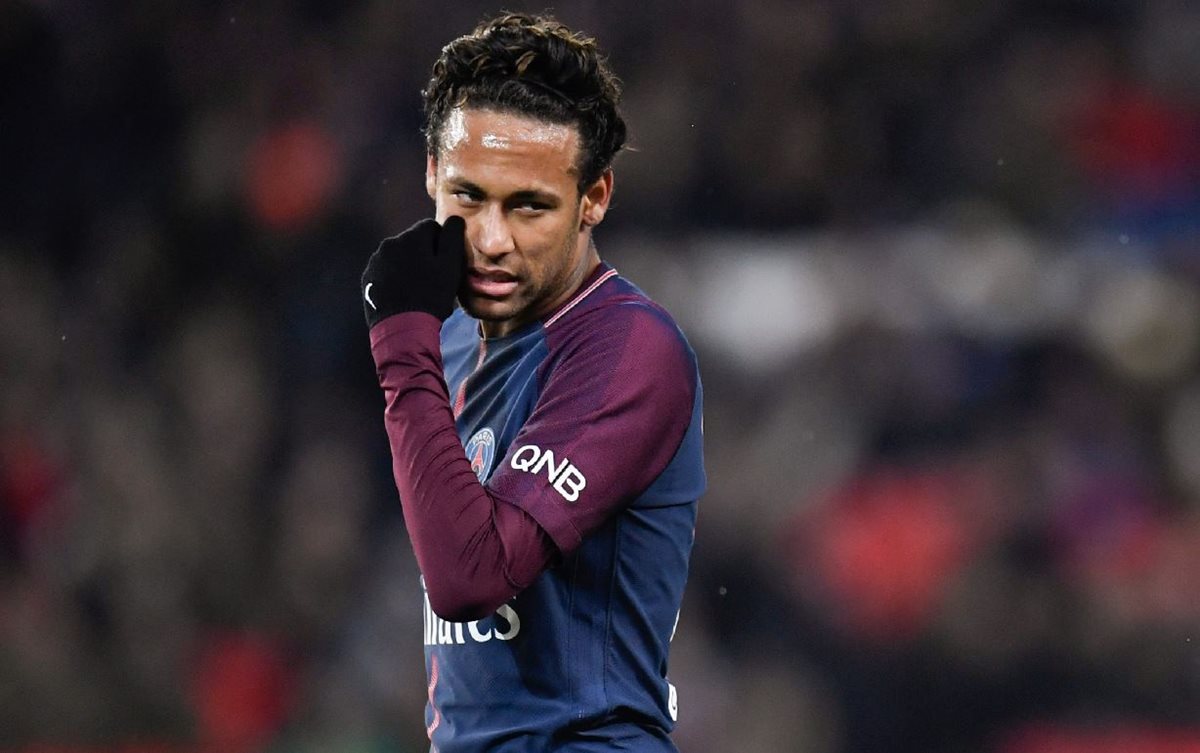 Según la prensa francesa el jugador se arrepintió de haber llegado a PSG. (Foto Prensa Libre: AFP).