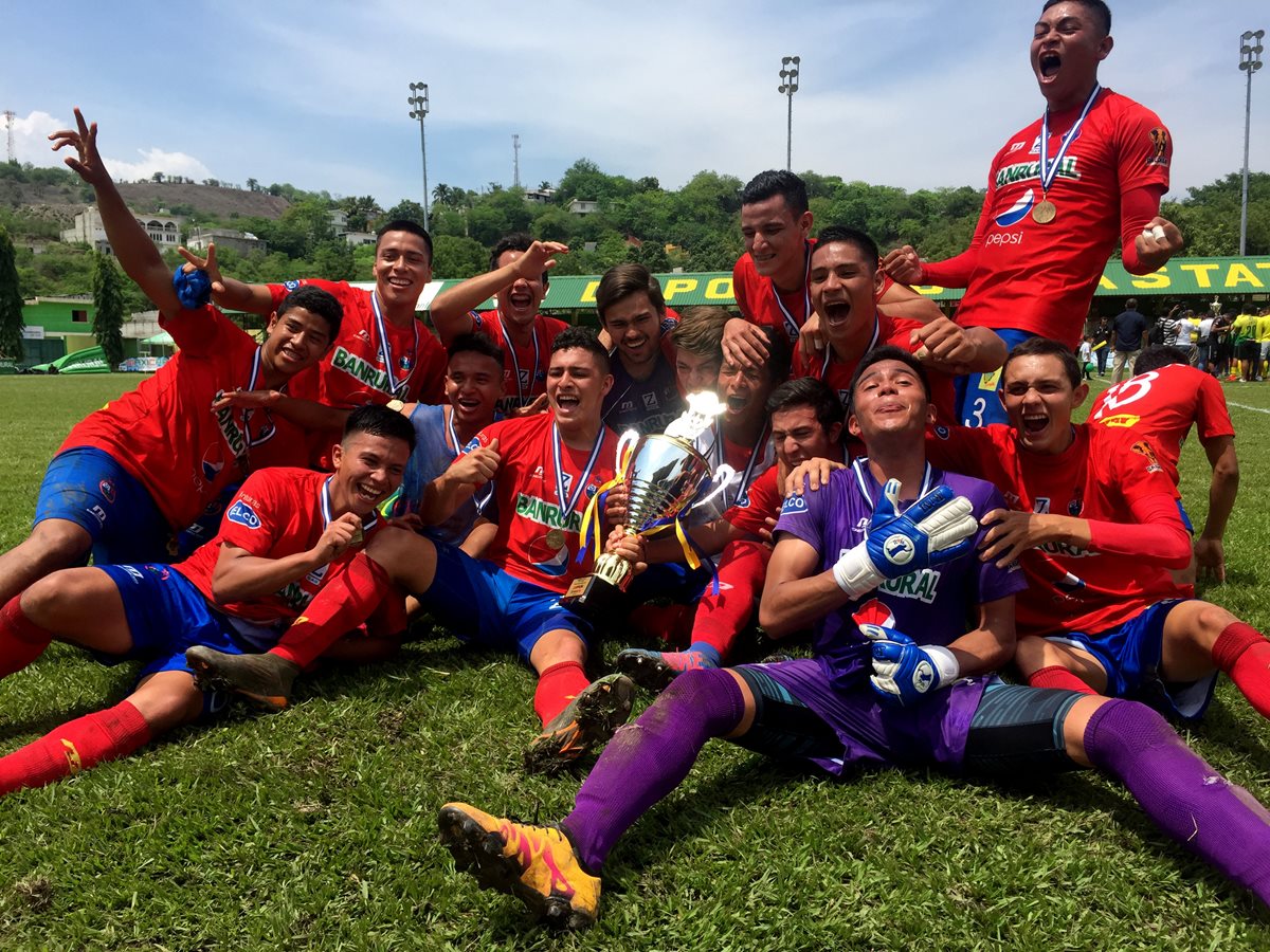 Municipal se coronó campeón del campeonato de la categoría especial del Clausura 2018. (Foto Prensa Libre: Hugo Oliva)