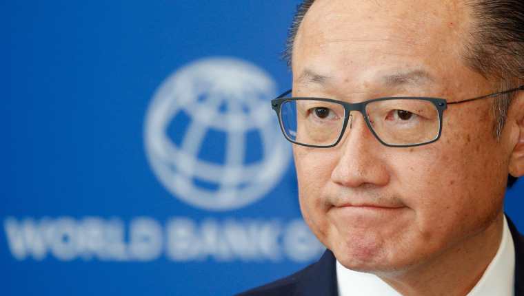El presidente del Banco MundialJim Yong Kim renunció al cargo la semana pasada. Se informó que la economista y política búlgara Kristalina Georgieva lo sustituirá de forma interina. (Foto, Prensa Libre: Efe).