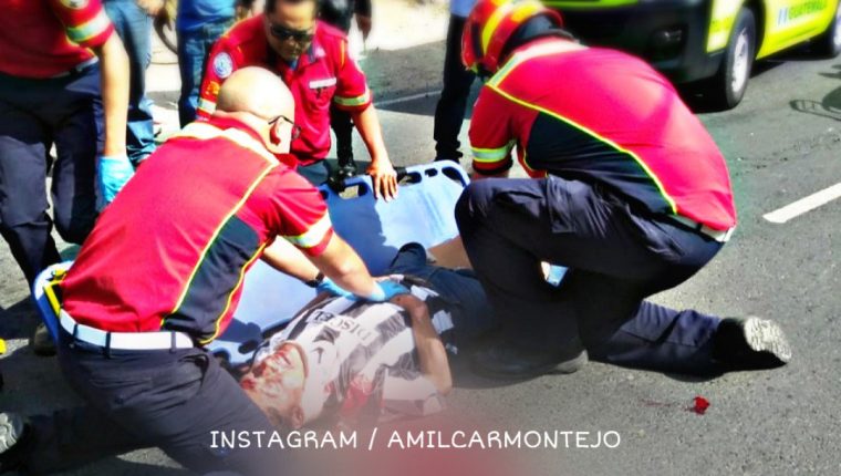 El ciclista Lizandro Cojulum fue atropellado en la Diagonal 6 y 19 calle zona 10. (Foto Prensa Libre: Amílcar Montejo/PMT)