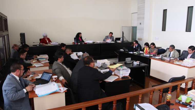 El debate del caso Lavado y Política inició en el Tribunal de Mayor Riesgo A. (Foto Prensa Libre: Juan Carlos Pérez)