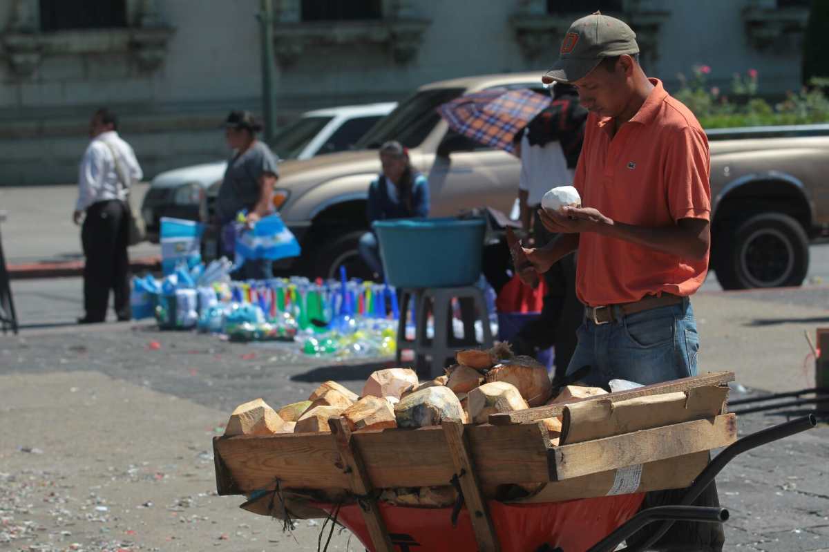 Las razones por las que Guatemala aún no tiene instrumento para medir el trabajo informal