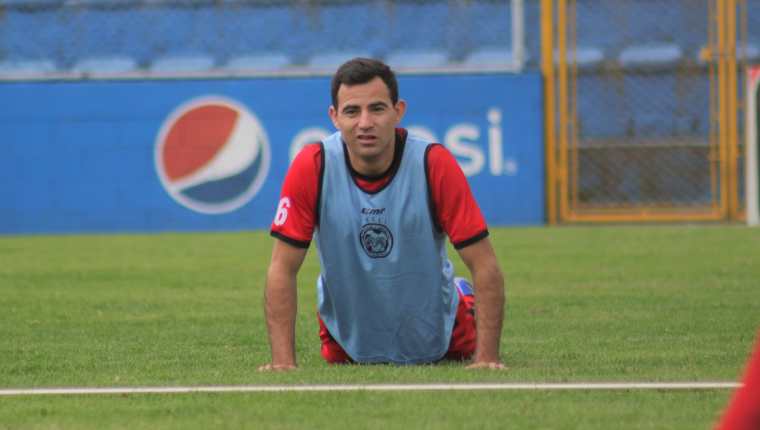 Marco Pappa juega su segundo torneo con Xelajú, en el Apertura 2018 anotó cuatro goles. Foto Prensa Libre: Raúl Juárez