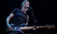 GRAF3305. BARCELONA, 13/04/2018.- El exlíder de Pink Floyd, el bajista británico Roger Waters, inicia esta noche en Barcelona la gira europea de presentación de su último disco, "Is This the Life We Really Want?". EFE/Enric Fontcuberta.