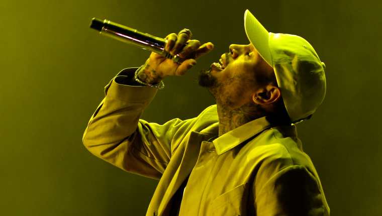 El rapero Chris Brown rechaza los señalamientos en su contra y demandará a la mujer que lo acusa. (Foto Prensa Libre: AFP)