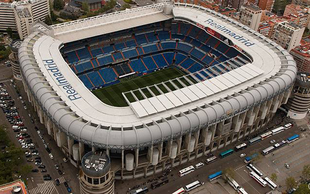 El estadio Santiago Bernabéu es el escenario del partido entre el Real Madrid y el Sevilla. (Foto Prensa Libre: AFP) 