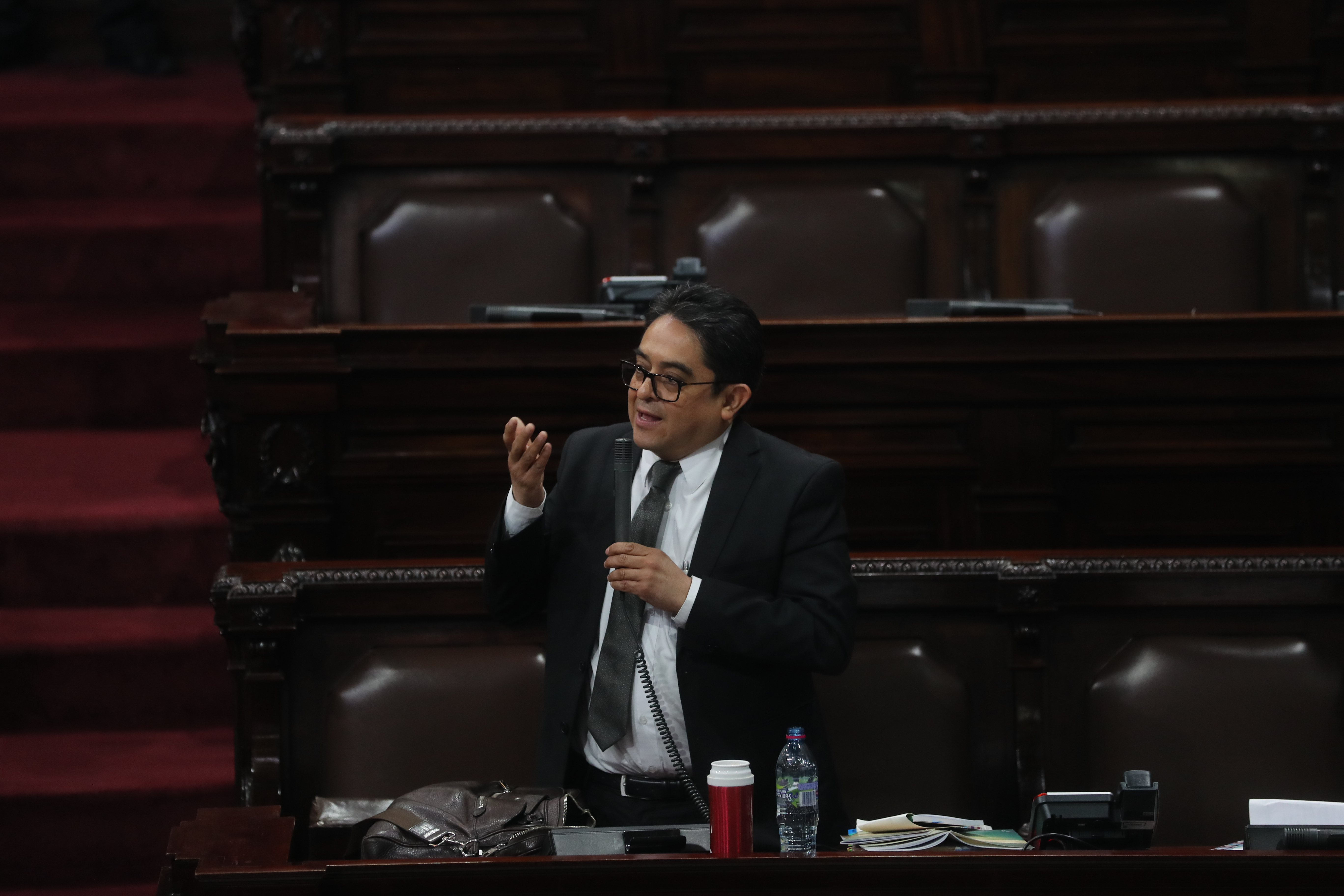El procurador Jordán Rodas presenta su informe anual ante el Congreso. (Foto Prensa Libre: Érick Ávila)