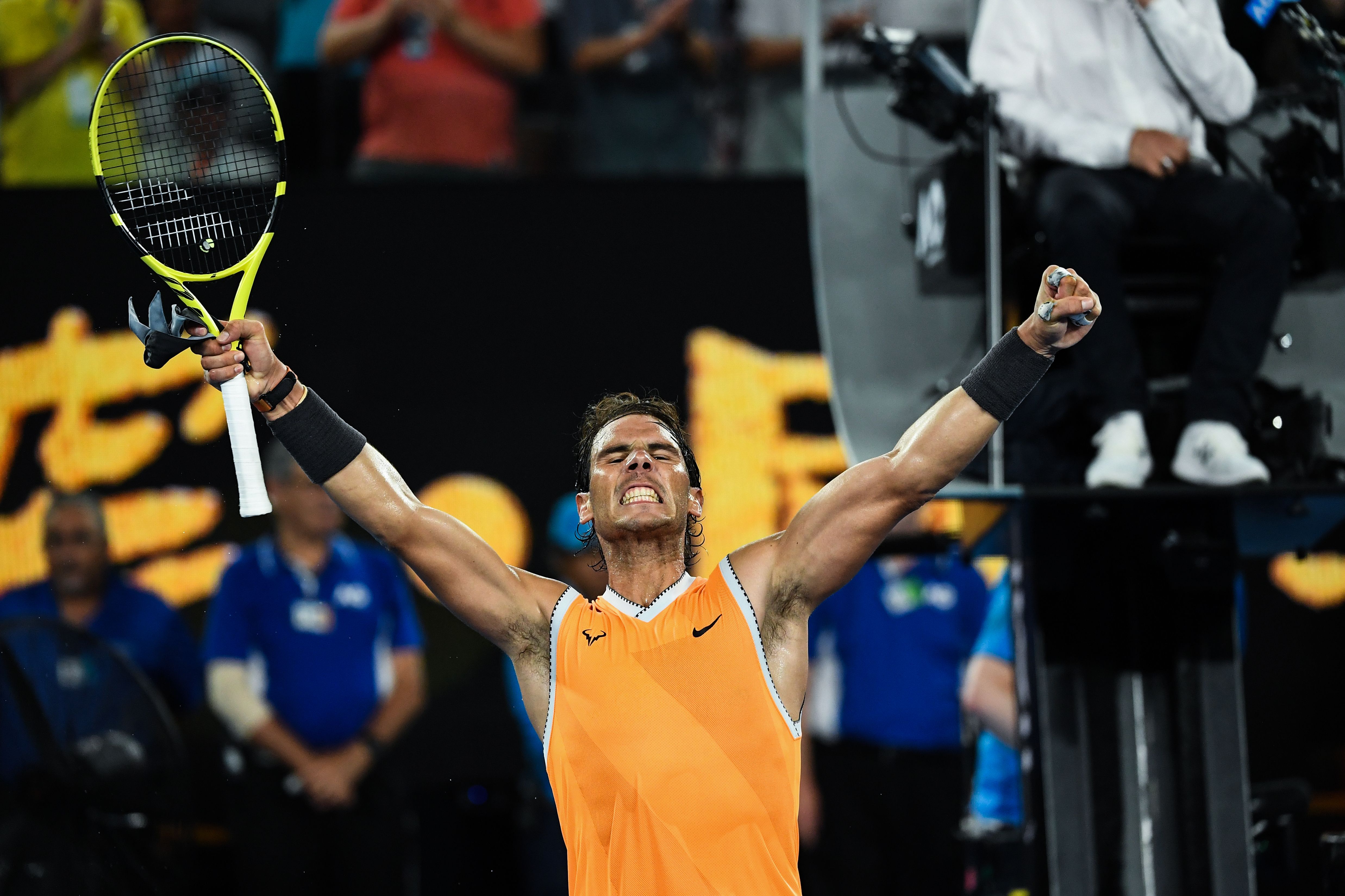 Rafael Nadal celebra su clasificación a al final tras eliminar al griego Stefanos Tsitsipas. (Foto Prensa Libre: AFP)