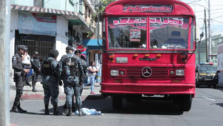 Capturan al presunto acompañante de la mujer que detonó la bomba en una unidad de la ruta 32. (Foto Prensa Libre: Hemeroteca PL)