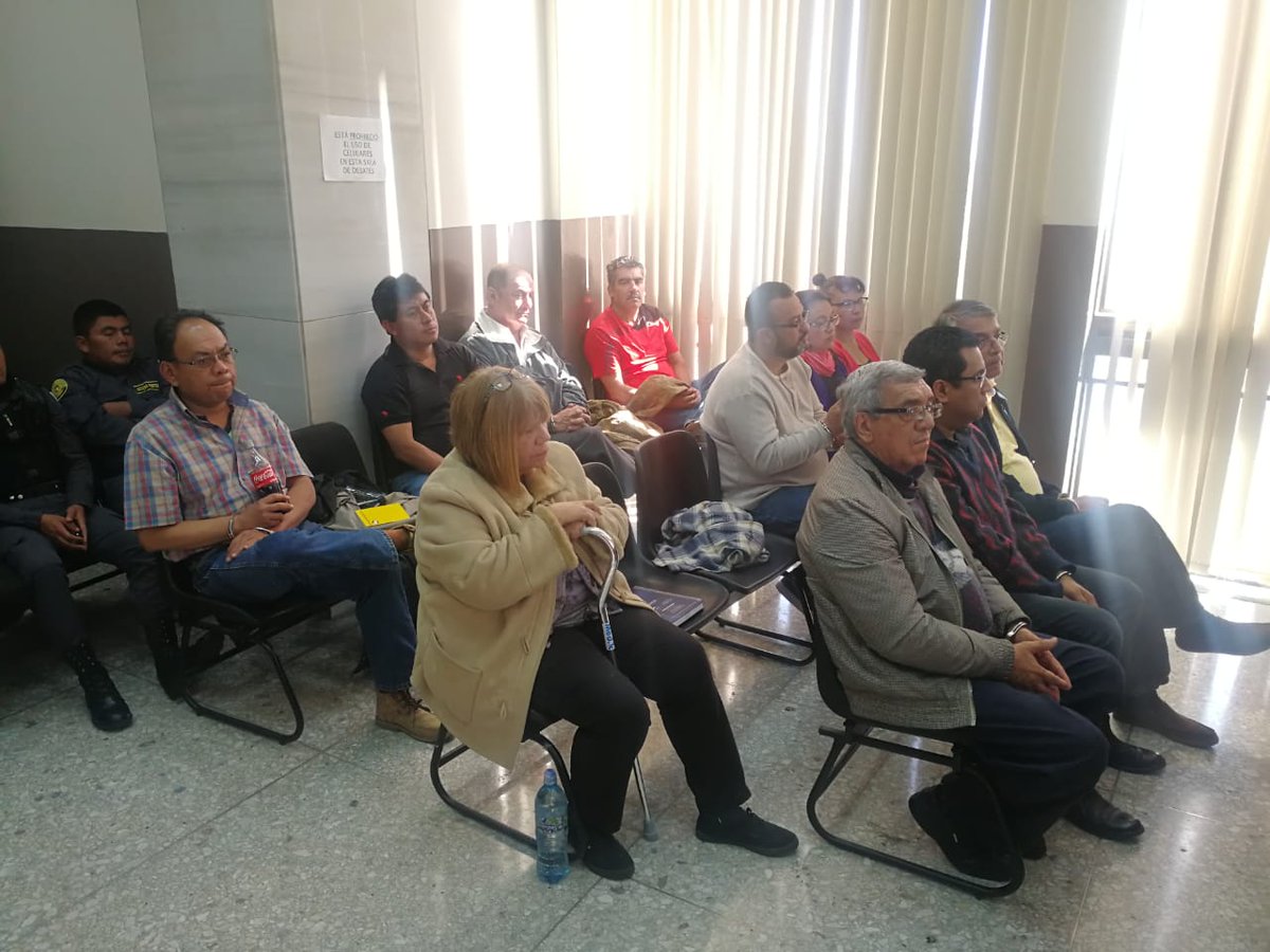 Los sindicados comparecen en el Juzgado Quinto Penal, donde son ligados a proceso. (Foto Prensa Libre: Hemeroteca PL)