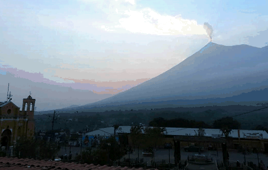 El Volcán de Fuego es monitoreado constantemente por la Conred. (Foto Prensa Libre: Conred). 