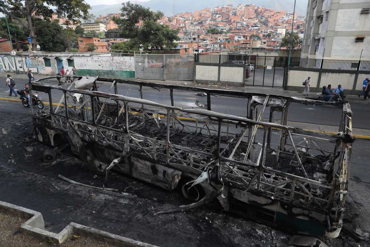 Cuatro muertos en disturbios previos a marchas en Venezuela
