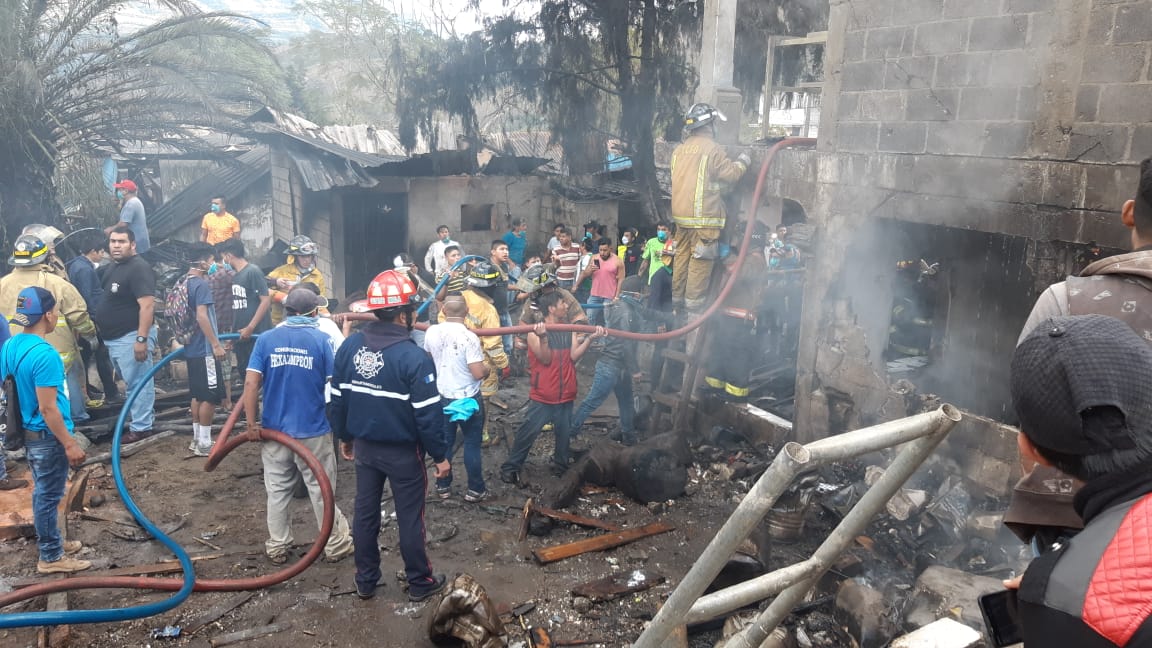 Explosión de cohetería deja heridos y daños en viviendas en San Lorenzo El Cubo