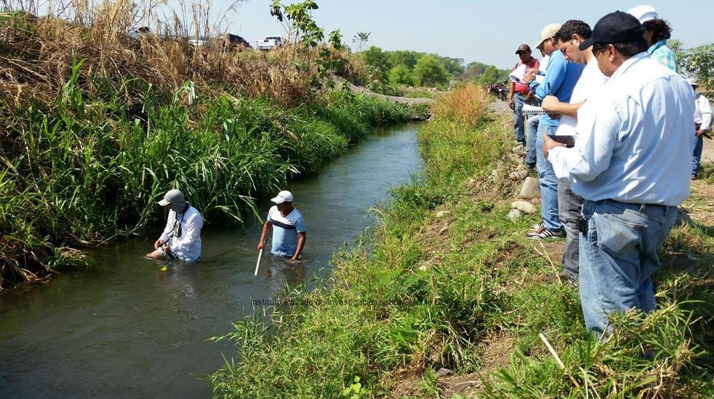 La empresa cbc y el Instituto de Cambio Climático firmaron un acuerdo para la protección de áreas de recarga hídrica en Guatemala. (Foto Prensa Libre: Cortesía)
