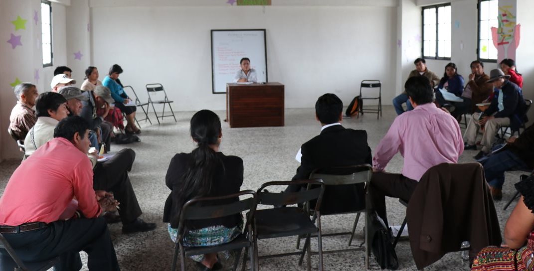 Representantes de la Asamblea Departamental Multisectorial K´iche convocan a una manifestación para pedir la renuncia del presidente Jimmy Morales y diputados de Quiché. (Foto Prensa Libre: Héctor Cordero)