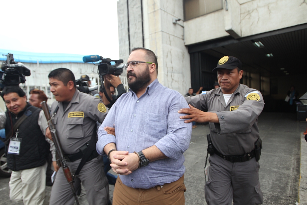 Javier Duarte aceptó el pedido de extradición de los dos casos que tiene en contra. (Foto Prensa Libre: Hemeroteca PL)