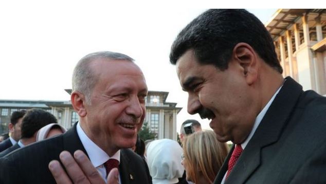 Maduro viajó a Turquía en julio para asistir a la toma de poder del presidente turco. (GETTY IMAGES)