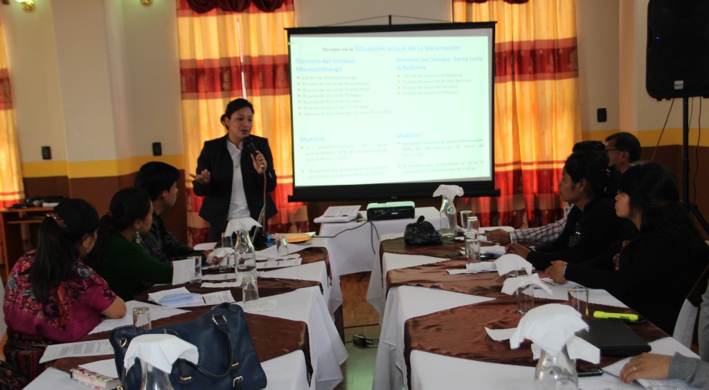Delegada de Redmisar presenta resultados del estudio efectuado en Totonicapán.(Foto Prensa Libre: Édgar Domínguez)