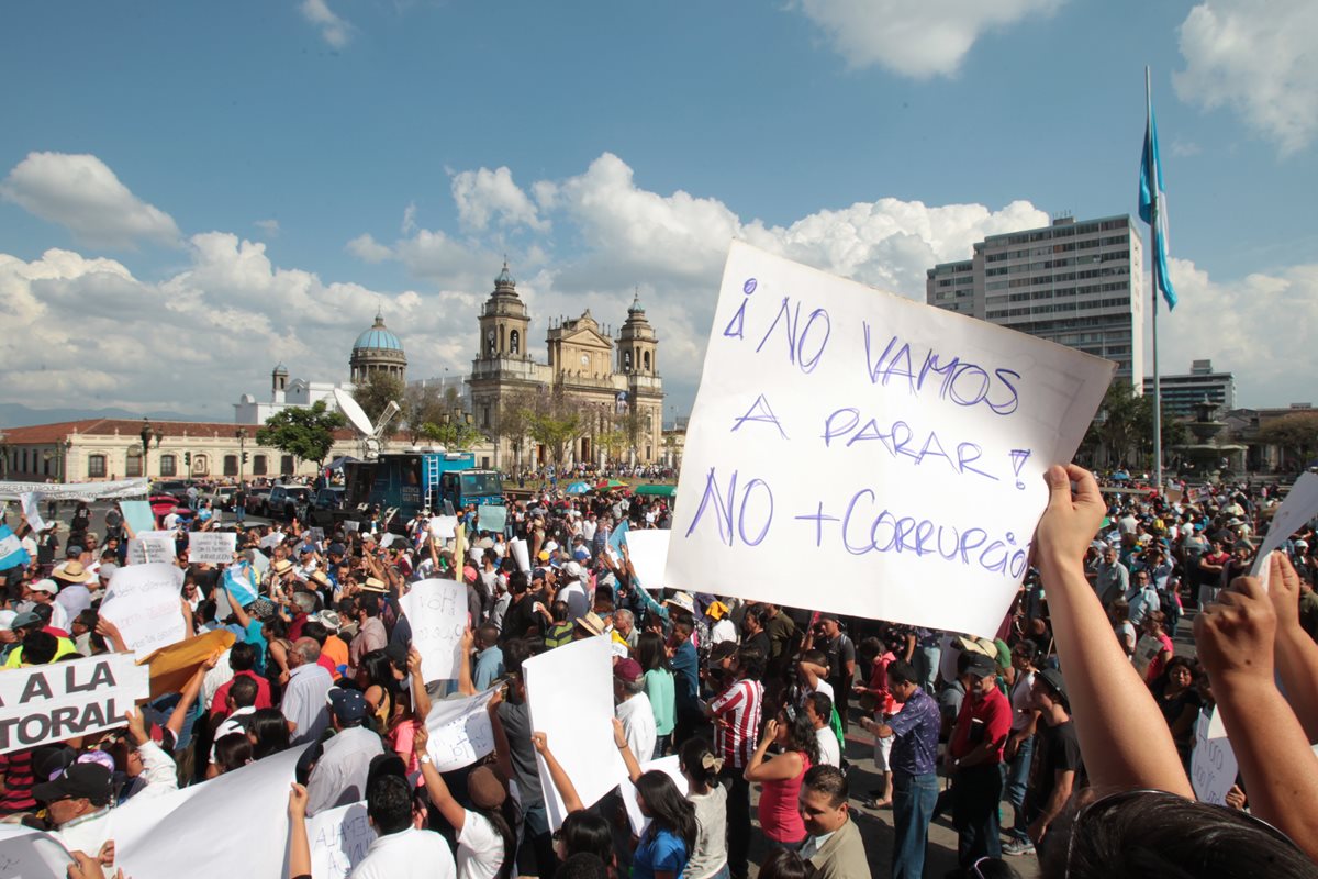 Las demandas de combate a la corrupción no se han transformado en políticas públicas, según sectores sociales. (Foto Prensa Libre: Hemeroteca PL)