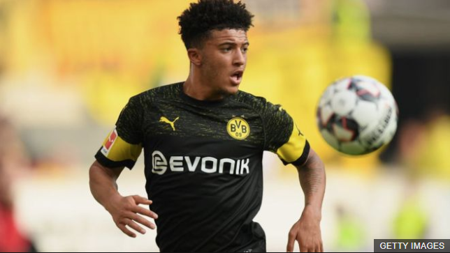 Sancho, quien llegó al Borussia Dortmund en 2017 con 17 años, es el máximo asistente de la Bundesliga alemana. (Foto Prensa Libre: BBC News Mundo)