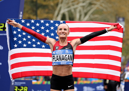 La estadounidense Shalane Flanagan le brindó el triunfo a su país en el Maratón de Nueva York. (Foto Prensa Libre: AFP)