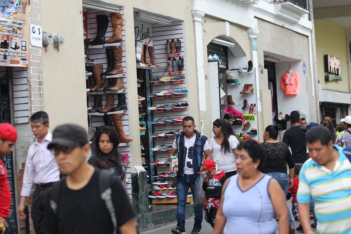 Los agentes económicos mantienen una baja percepción en la economía (Foto Prensa Libre: Hemeroteca PL)