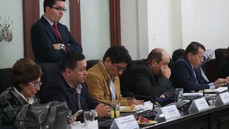 Los jefes de bloques del Congreso acordaron que el martes se discuta en primer debate el proyecto de presupuesto 2019. (Foto Prensa Libre: Óscar Rivas)